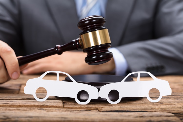Judge And Car Damage Appraisal